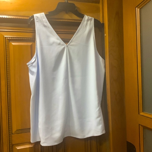 NWT Nordstrom V-Neck Light Blue Tank Top Size XL - Picture 3 of 6